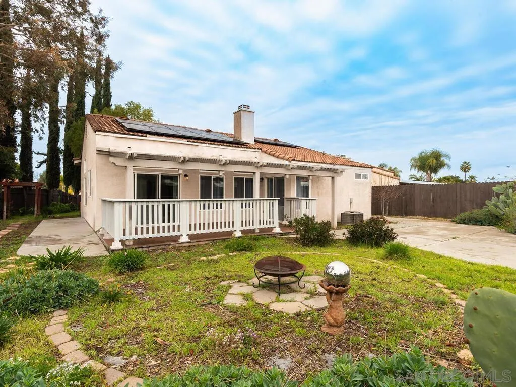 32453 Enriqueta Cir