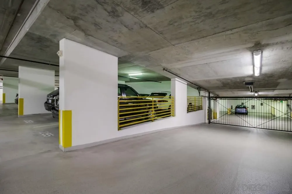 700 W W E St Unit 1602