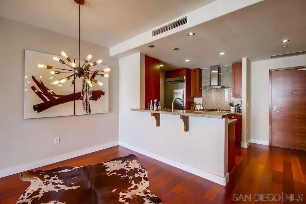 700 W W E St Unit 1602