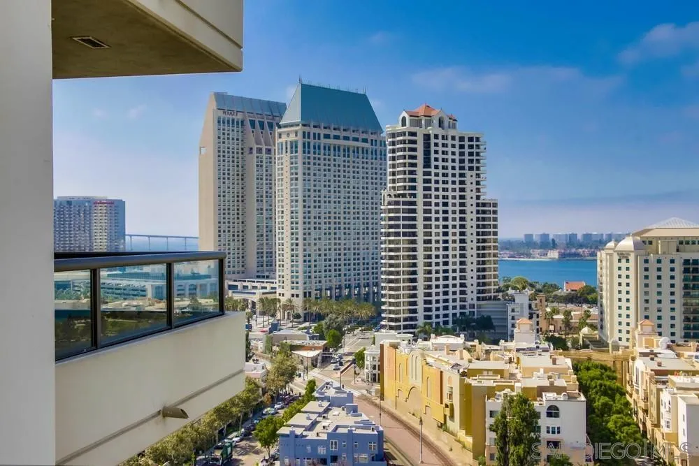 700 W W E St Unit 1602