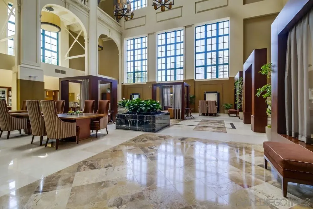 700 W W E St Unit 1602