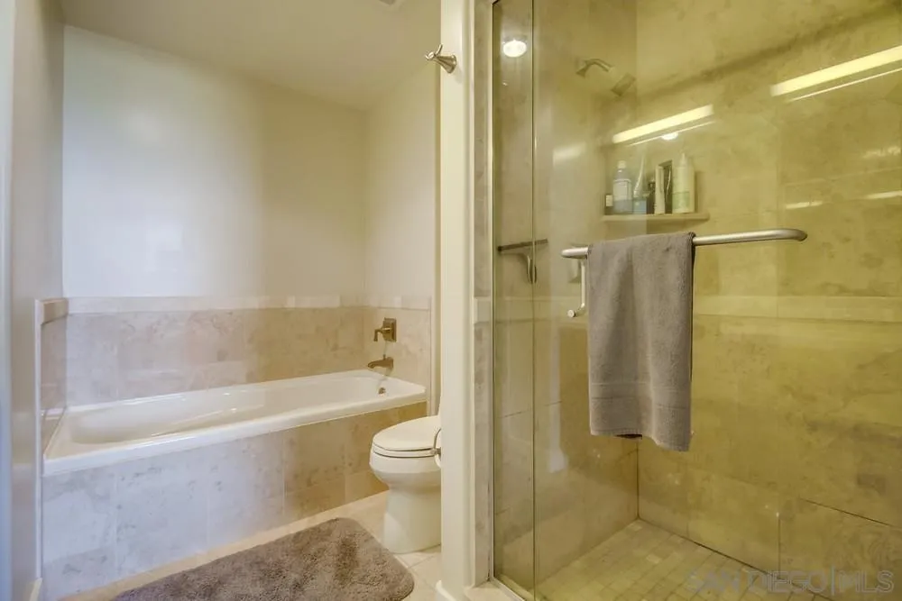 700 W W E St Unit 1602
