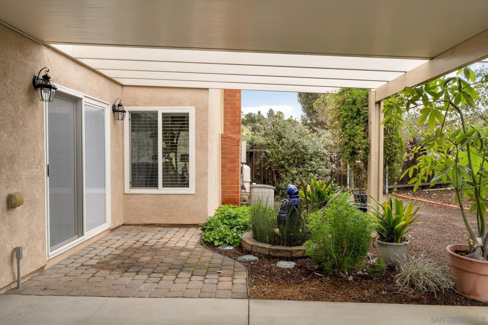 1975 Julianna St