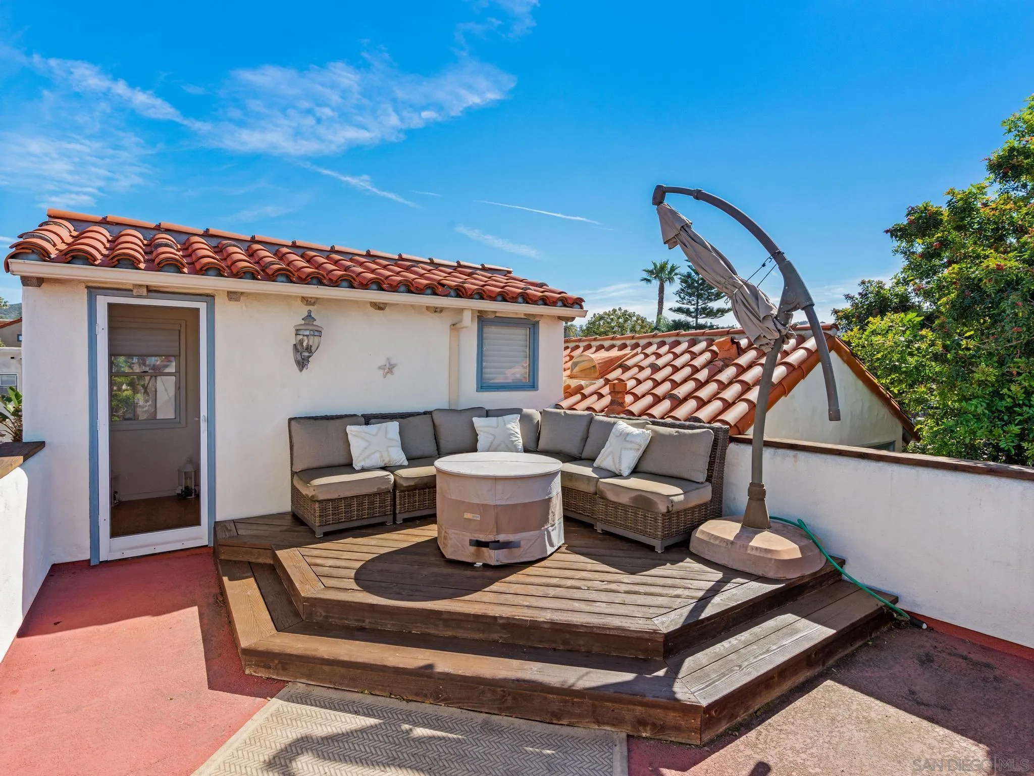 7337 Draper Ave