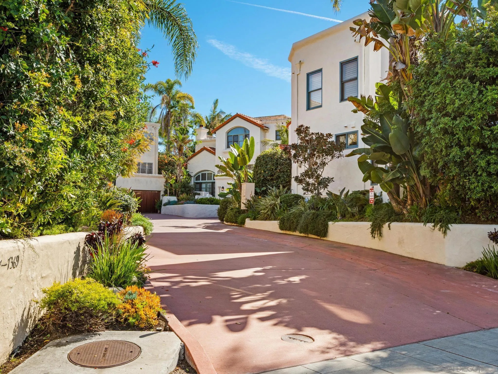 7337 Draper Ave
