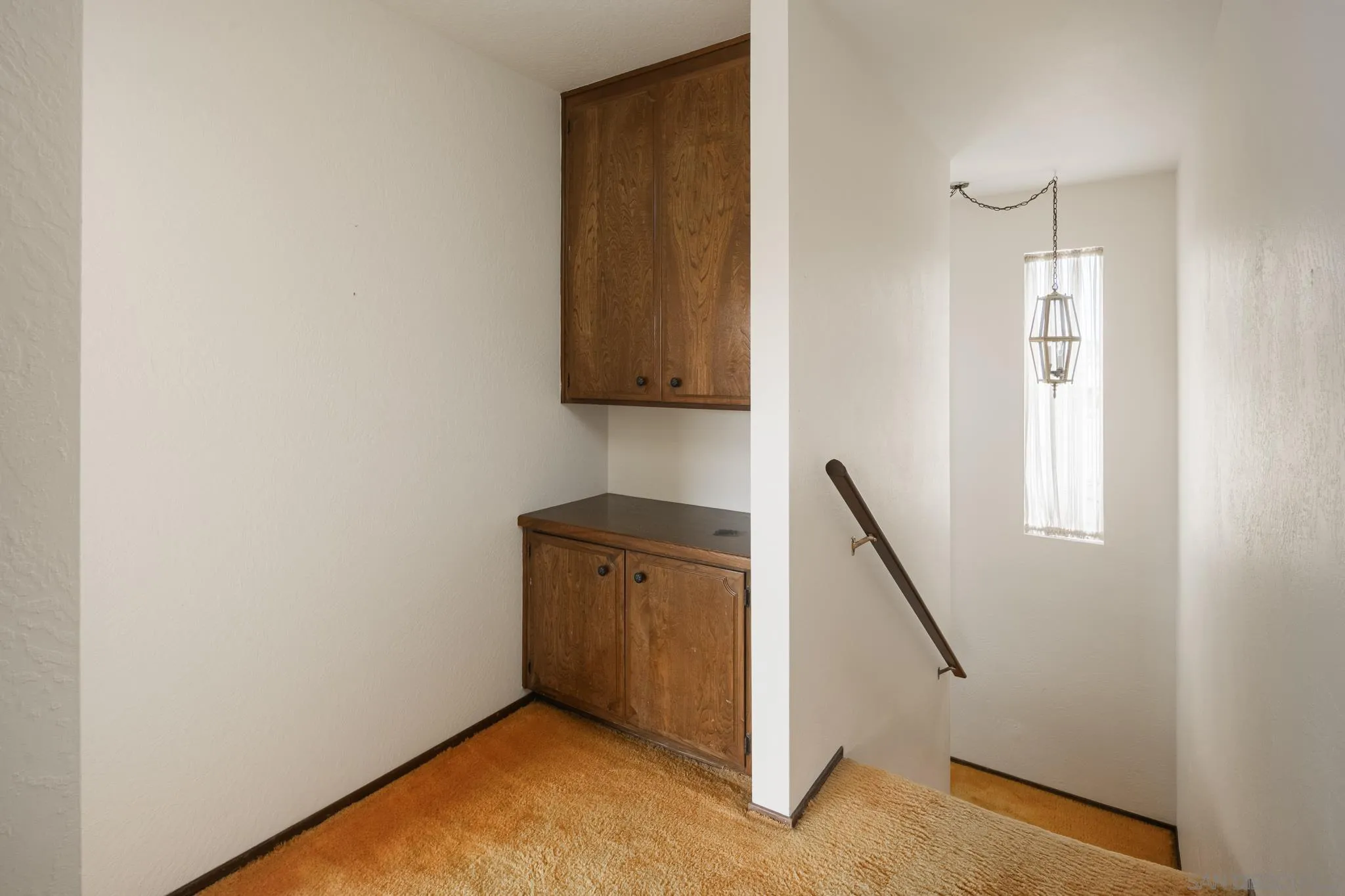 2712 Mateo Pl