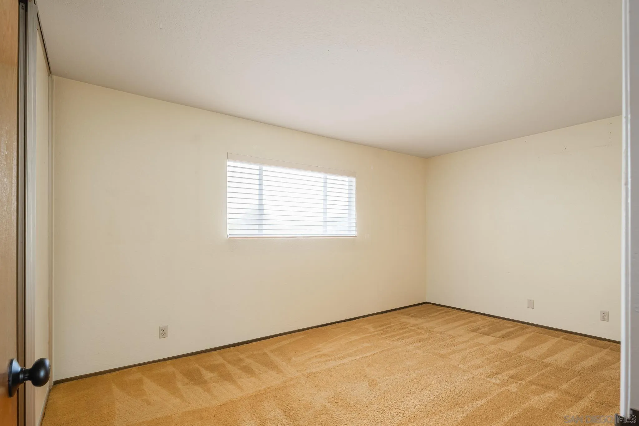 2712 Mateo Pl