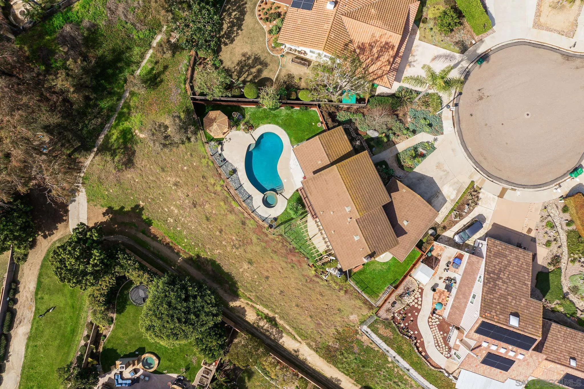 2712 Mateo Pl