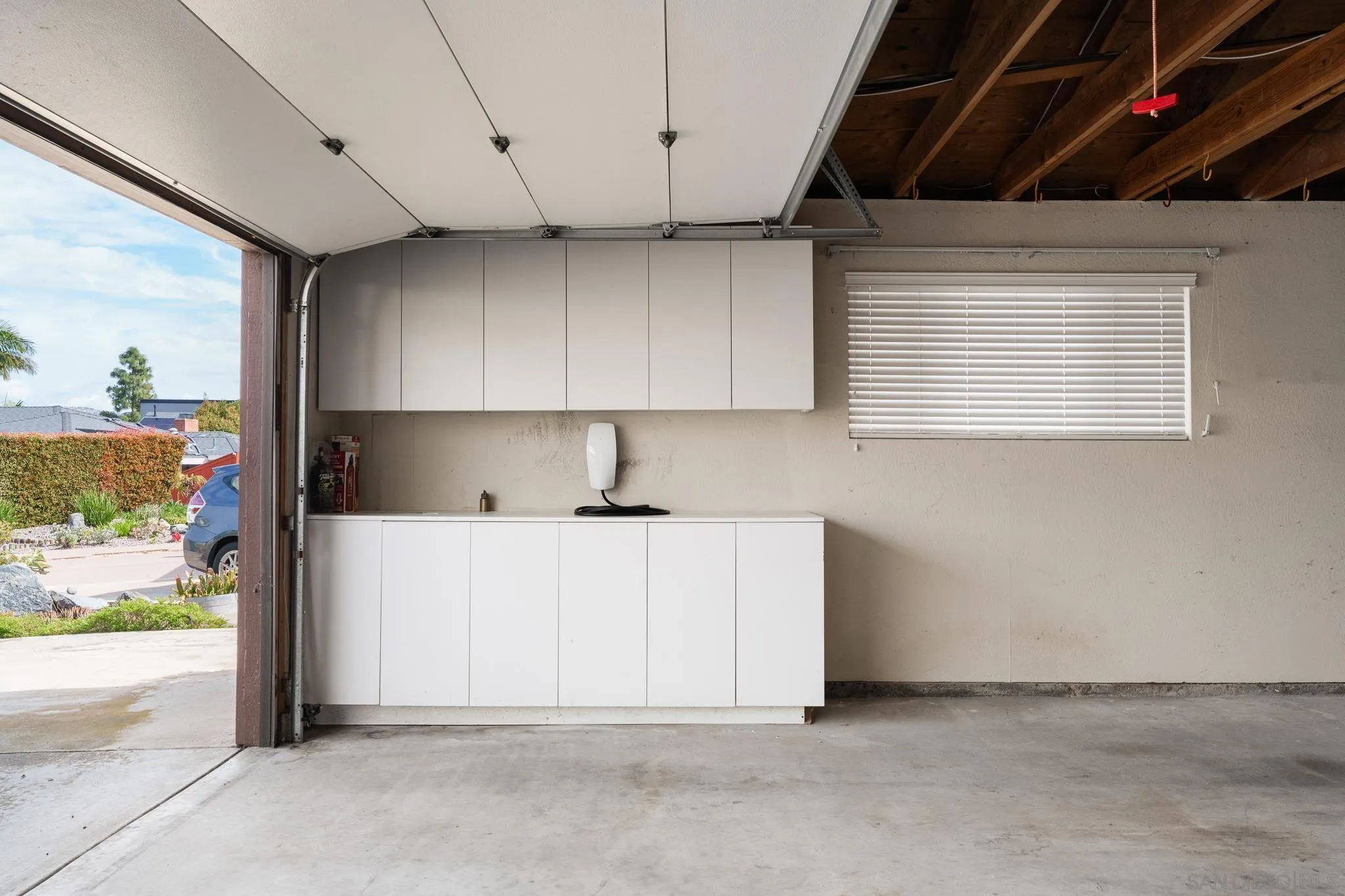 2712 Mateo Pl