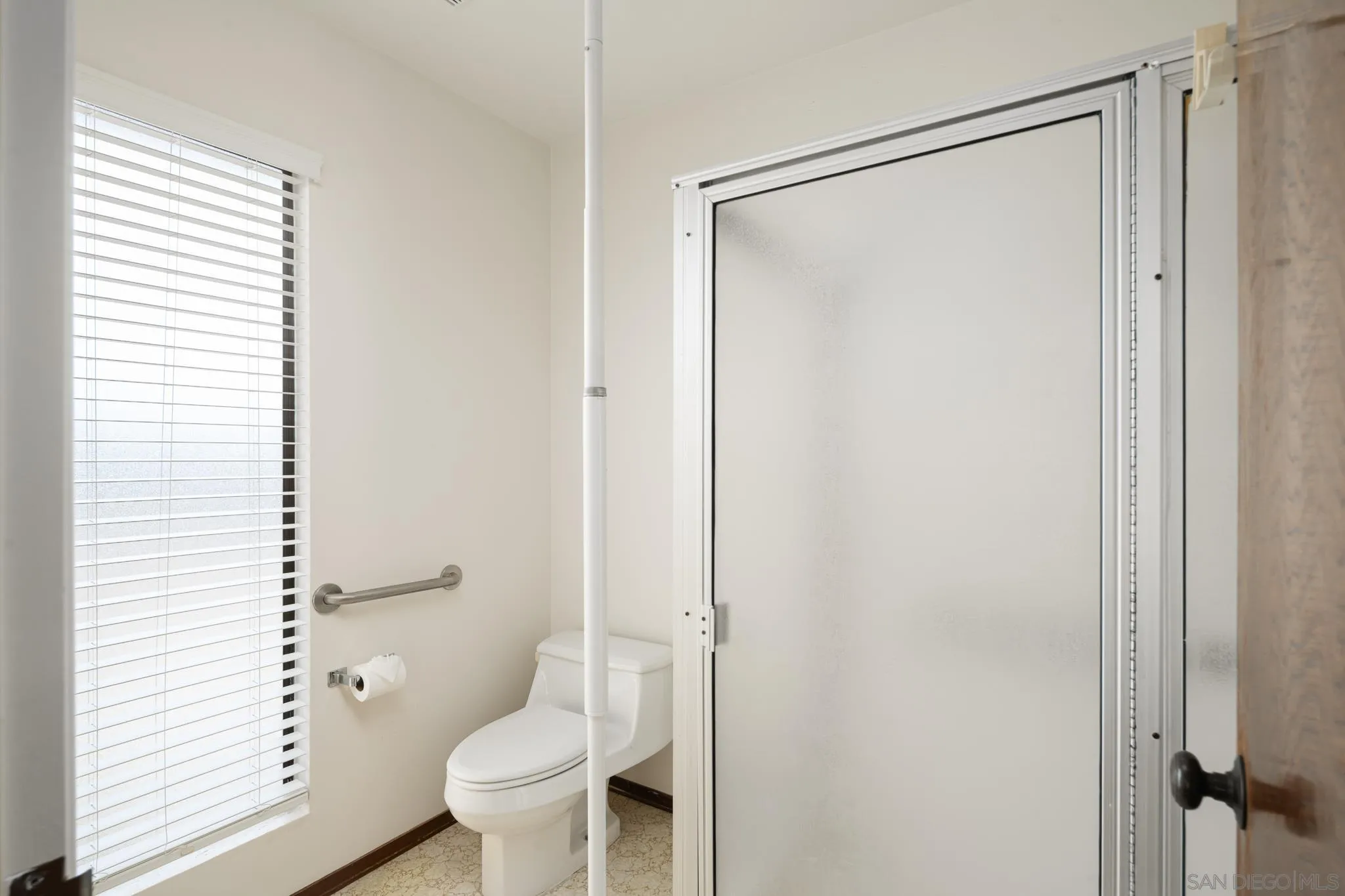 2712 Mateo Pl