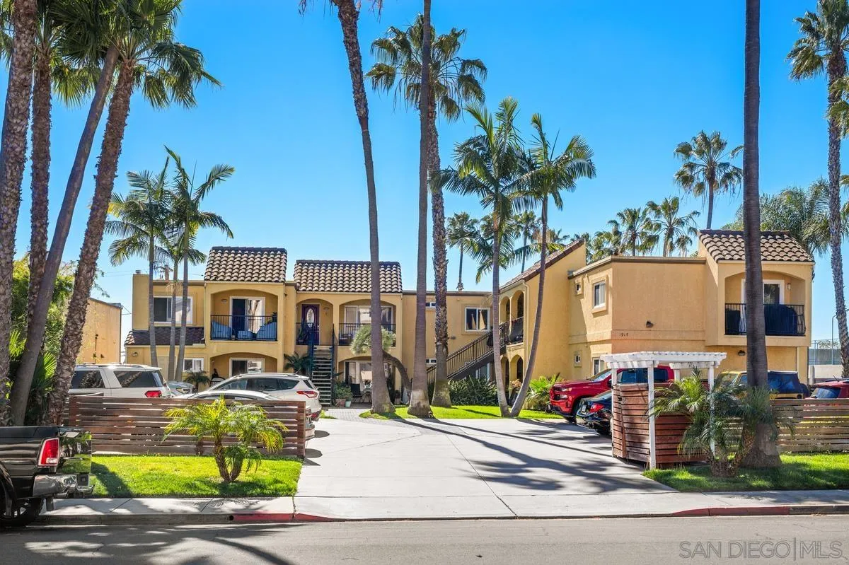 1915 Emerald St Unit F