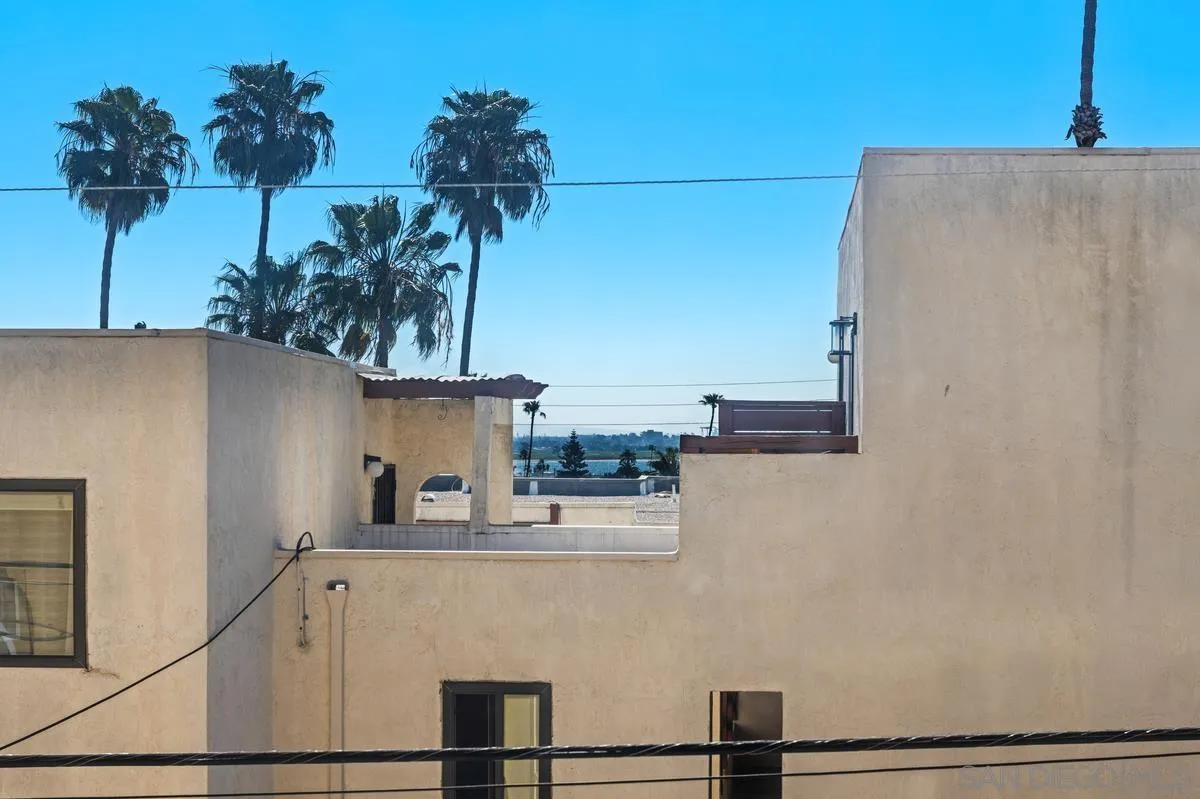 1915 Emerald St Unit F