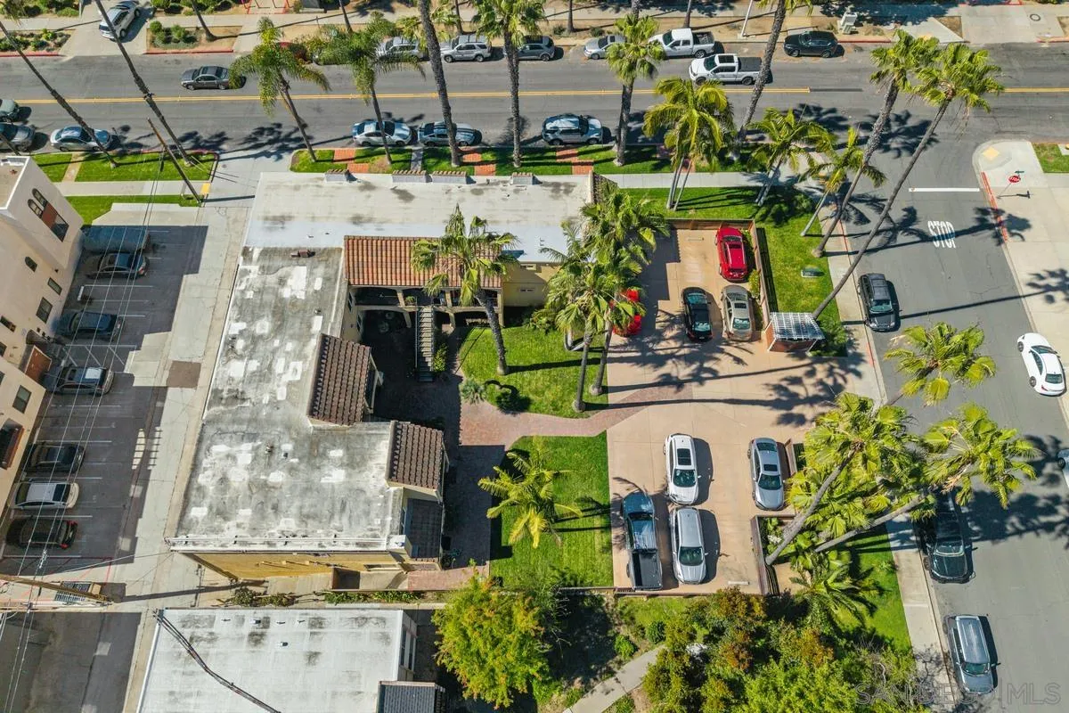 1915 Emerald St Unit F
