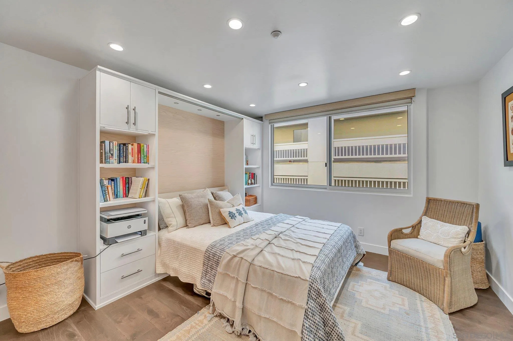 202 Coast Blvd Unit 8