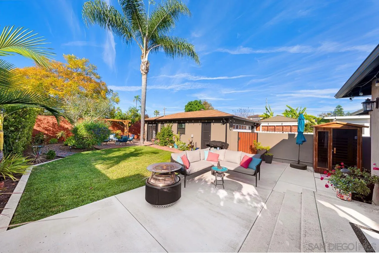 3160 Olive Steet