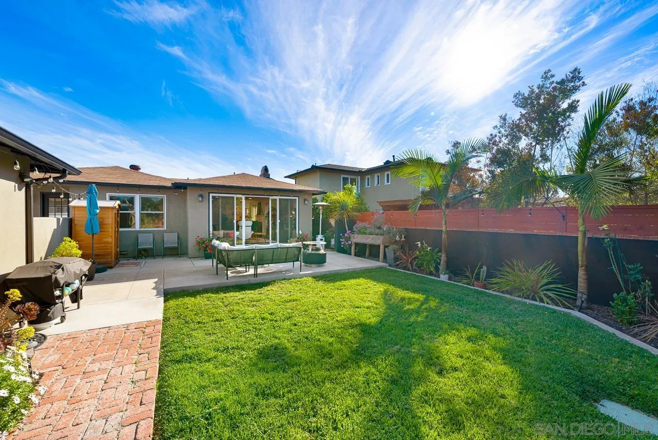 3160 Olive Steet