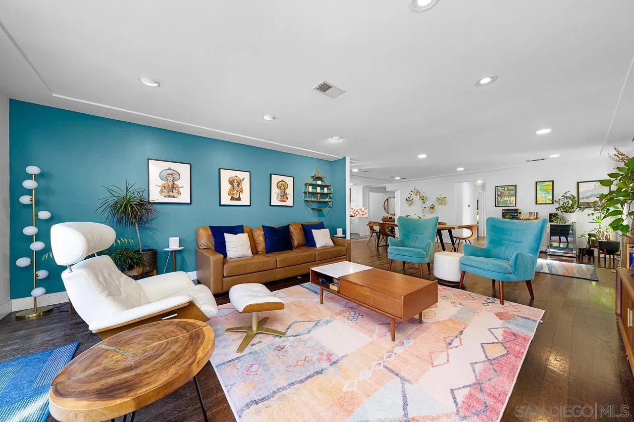3160 Olive Steet