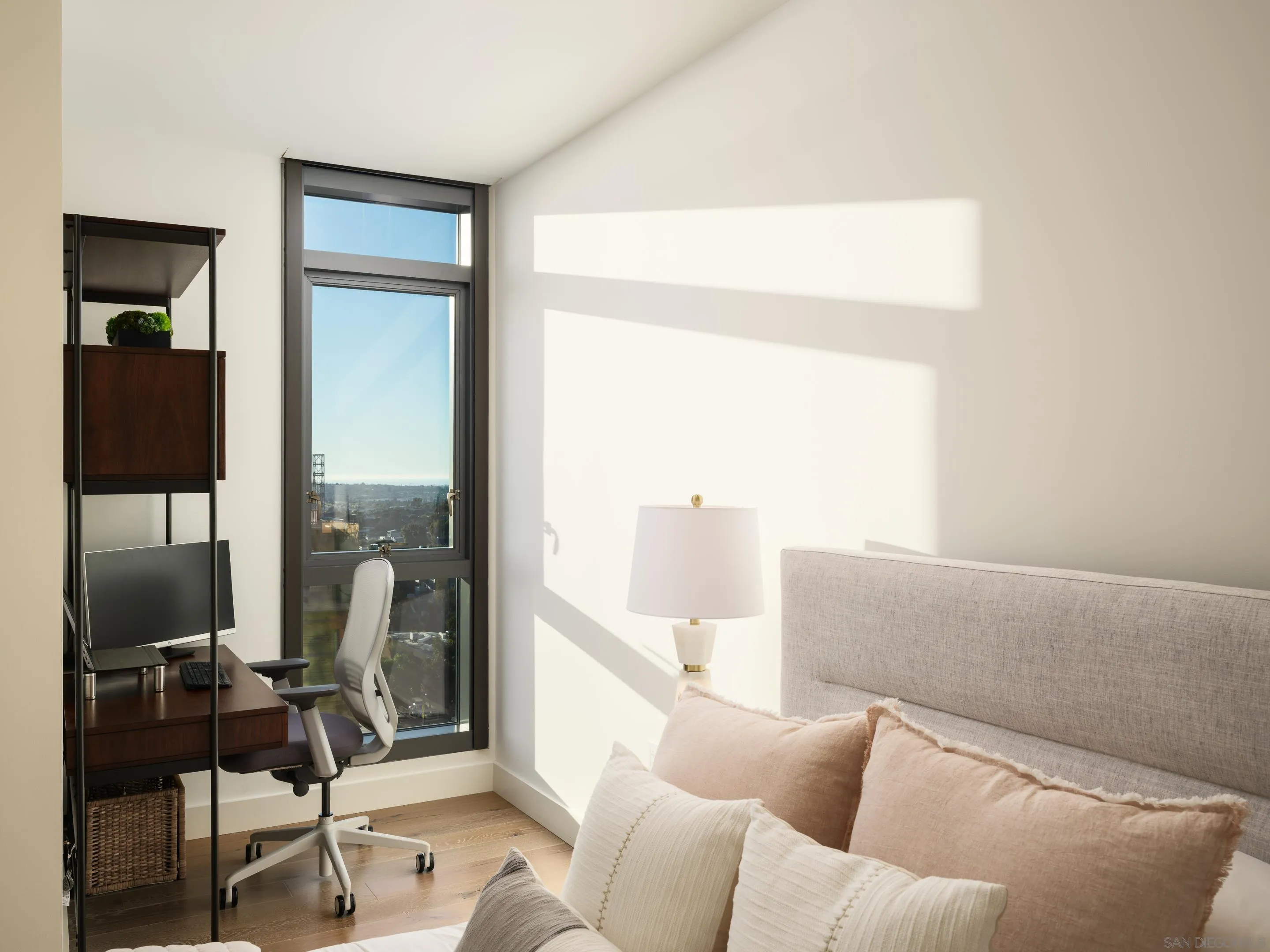 2855 5th Ave Unit 901