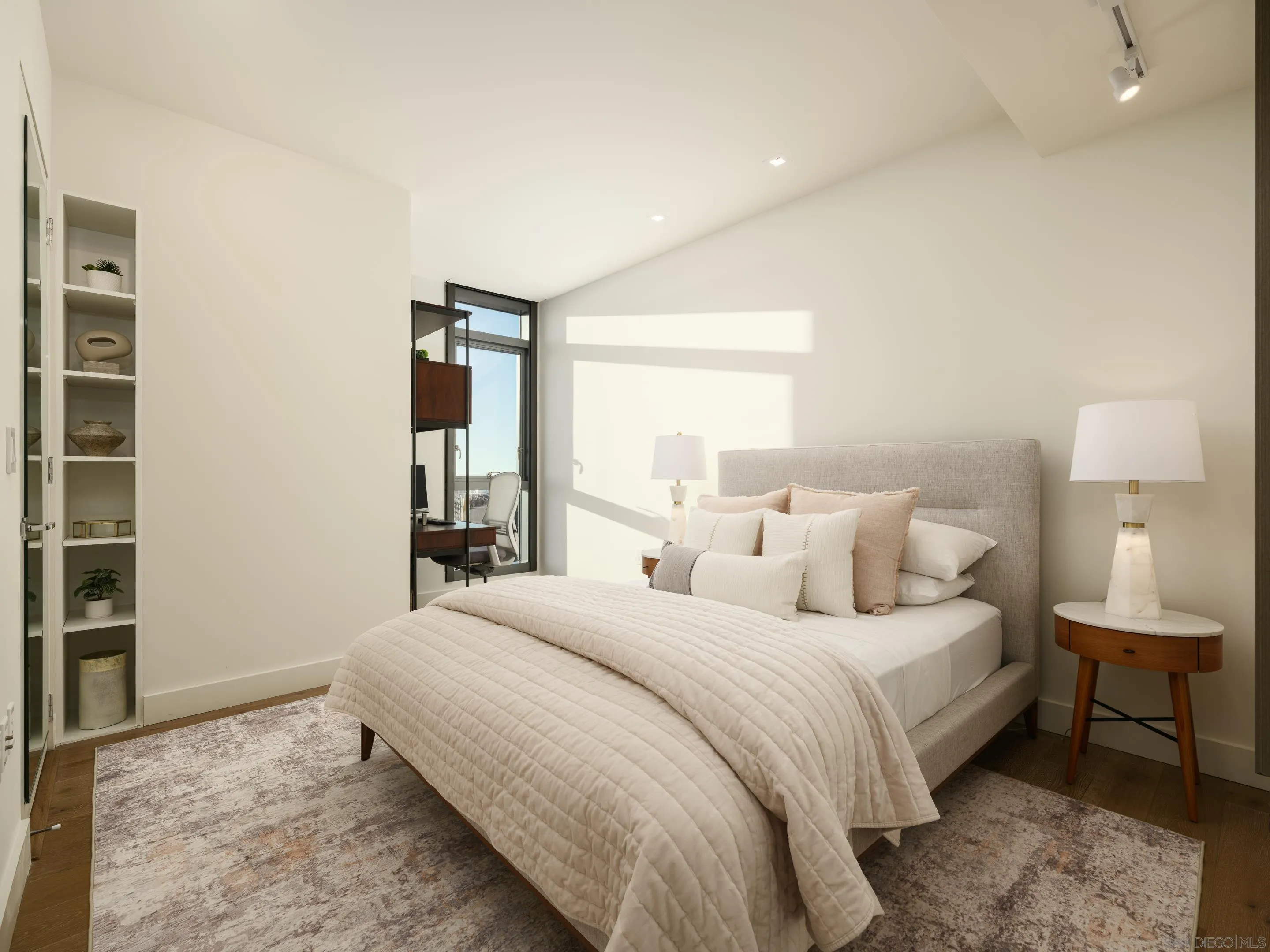 2855 5th Ave Unit 901