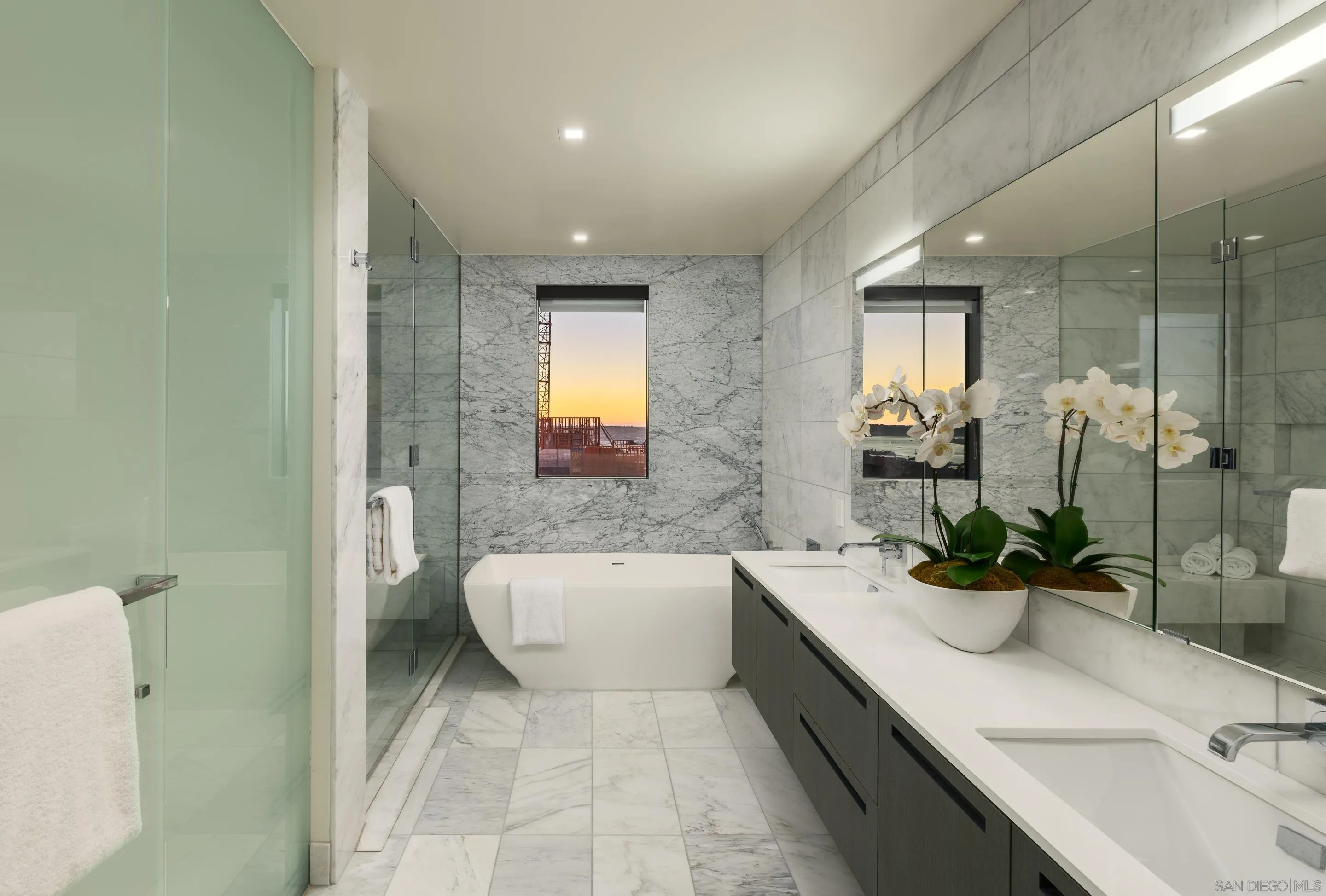 2855 5th Ave Unit 901