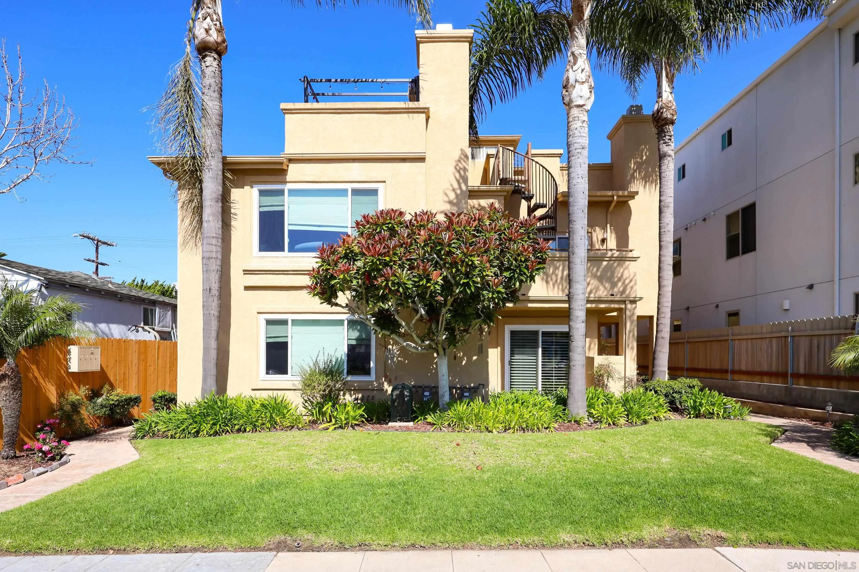 1418 Pacific Beach Dr