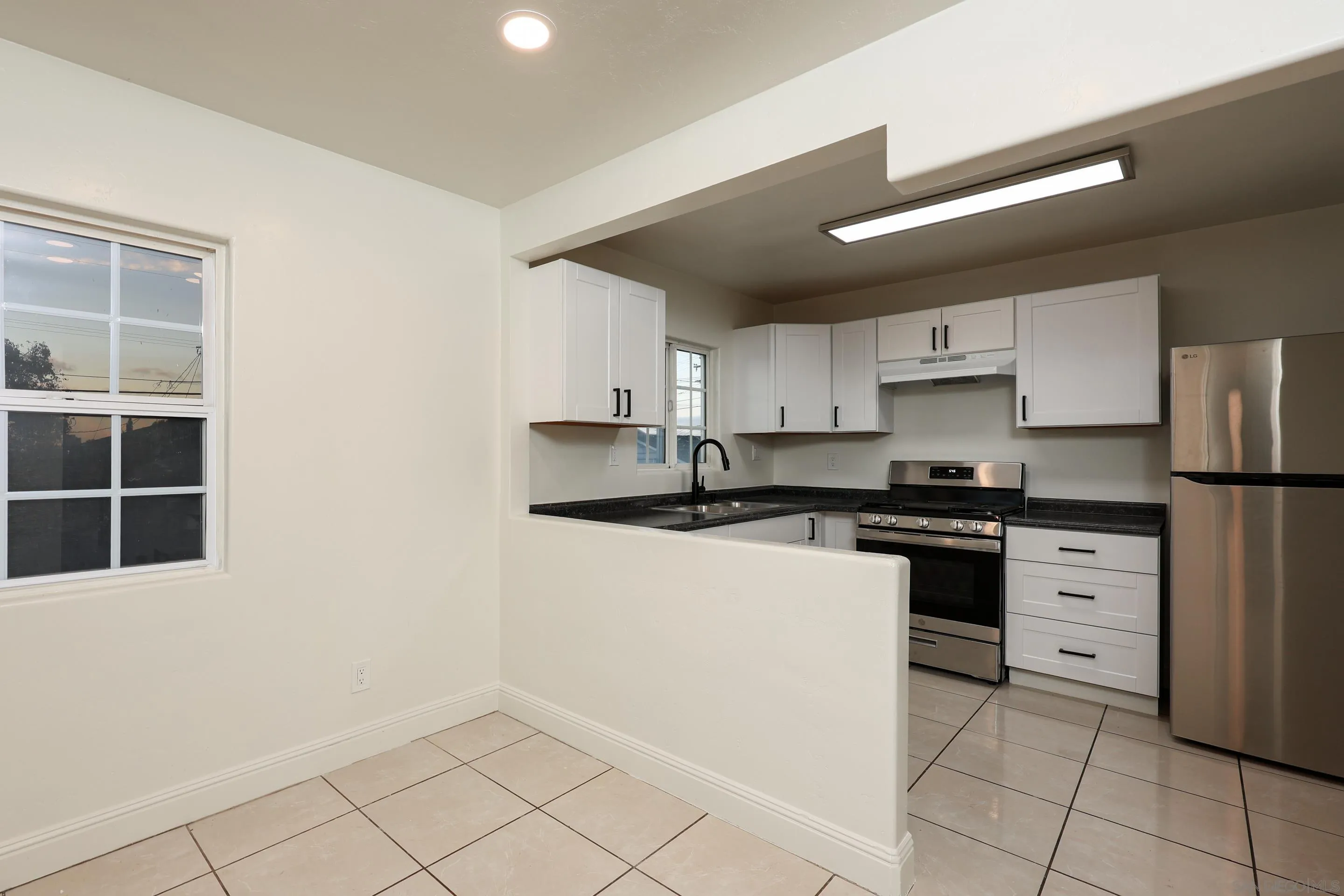 220-22 S Pardee St