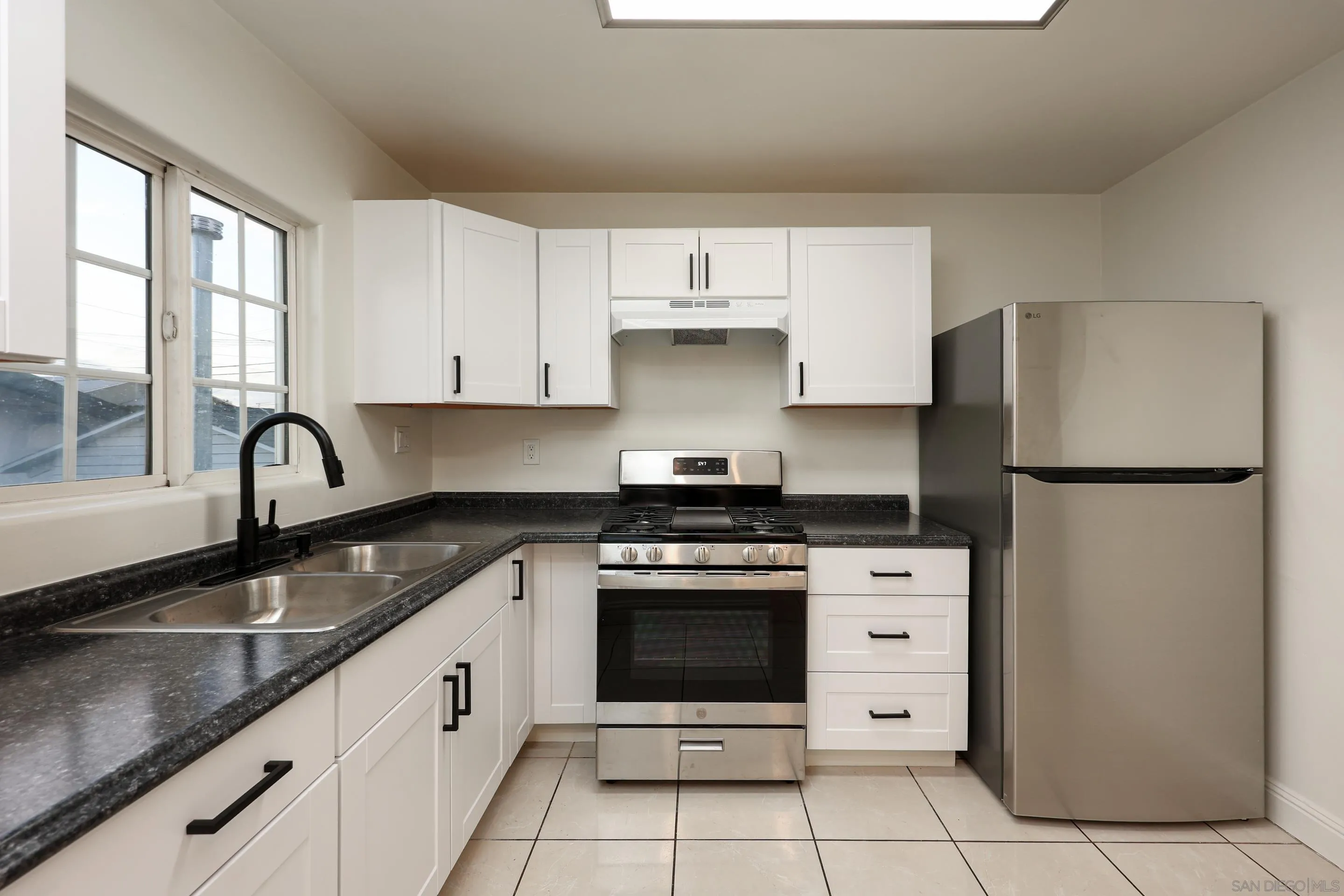 220-22 S Pardee St