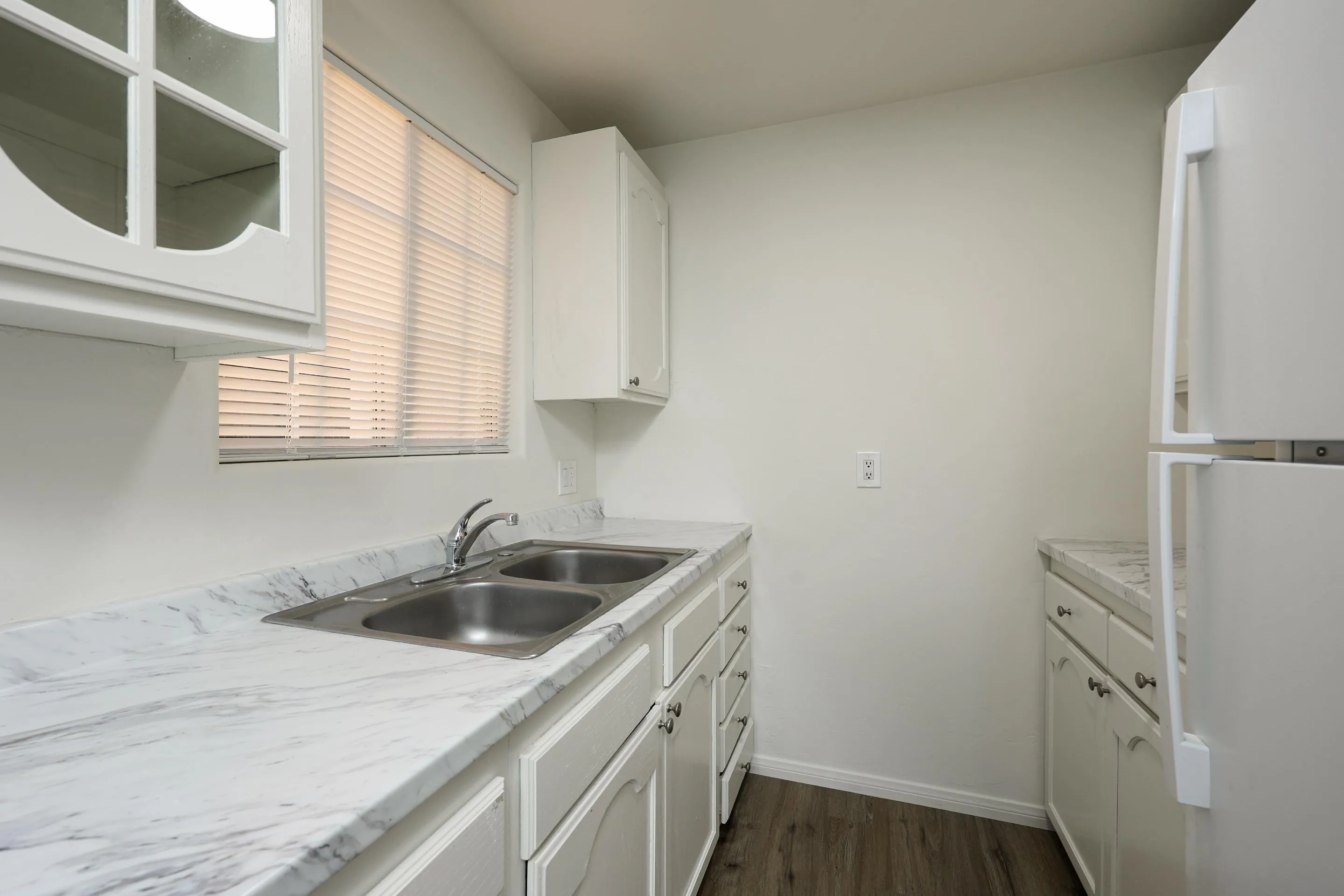 220-22 S Pardee St