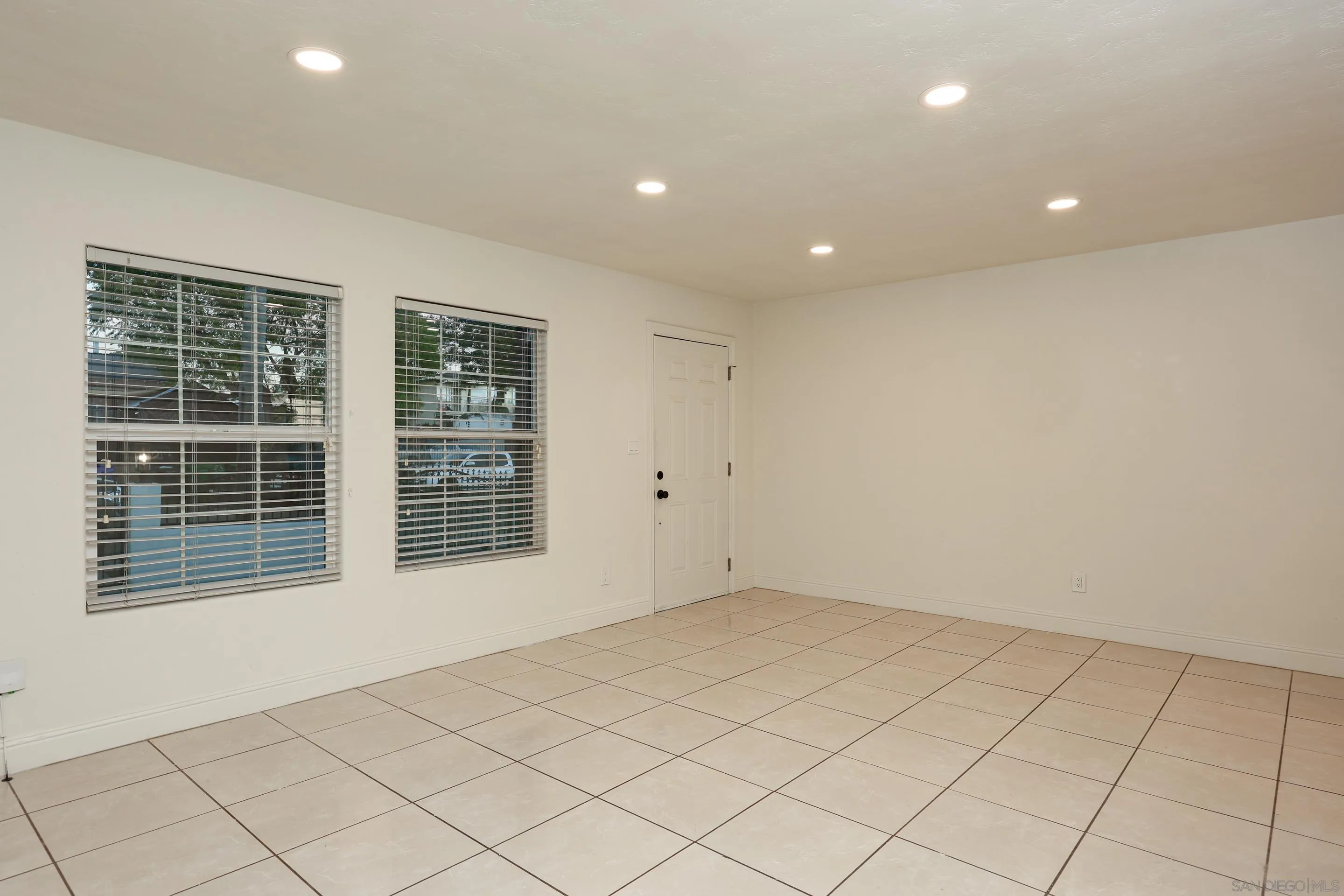 220-22 S Pardee St