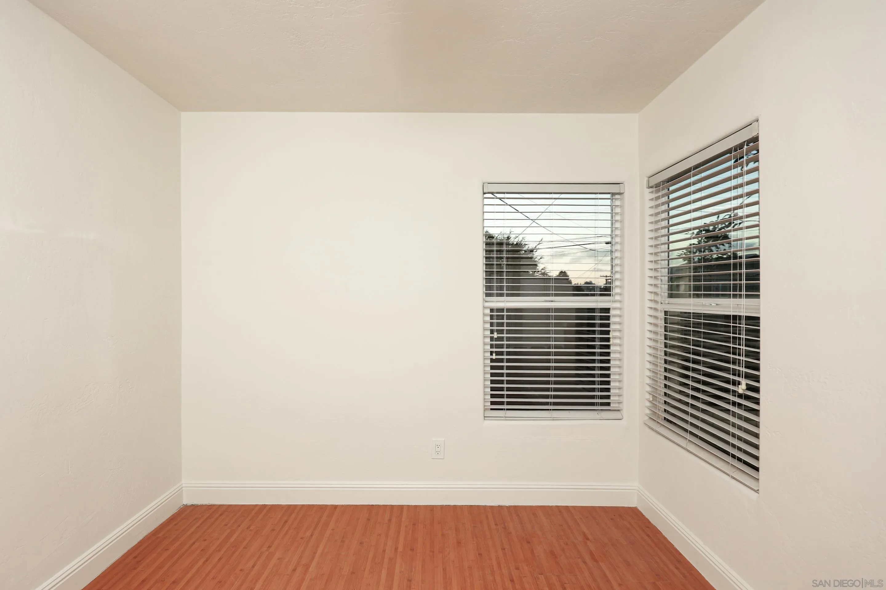 220-22 S Pardee St