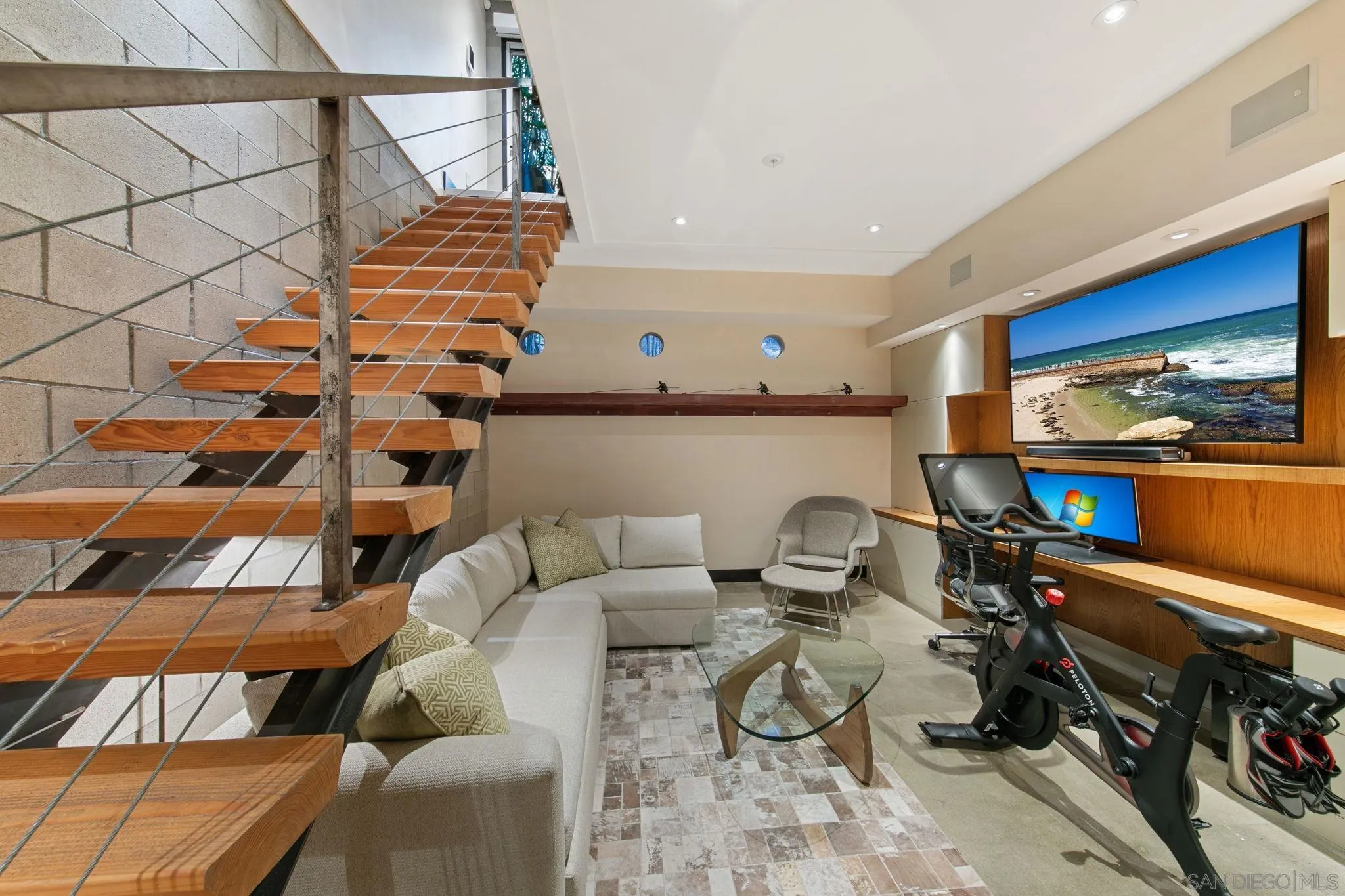 3033 India St. Unit 6