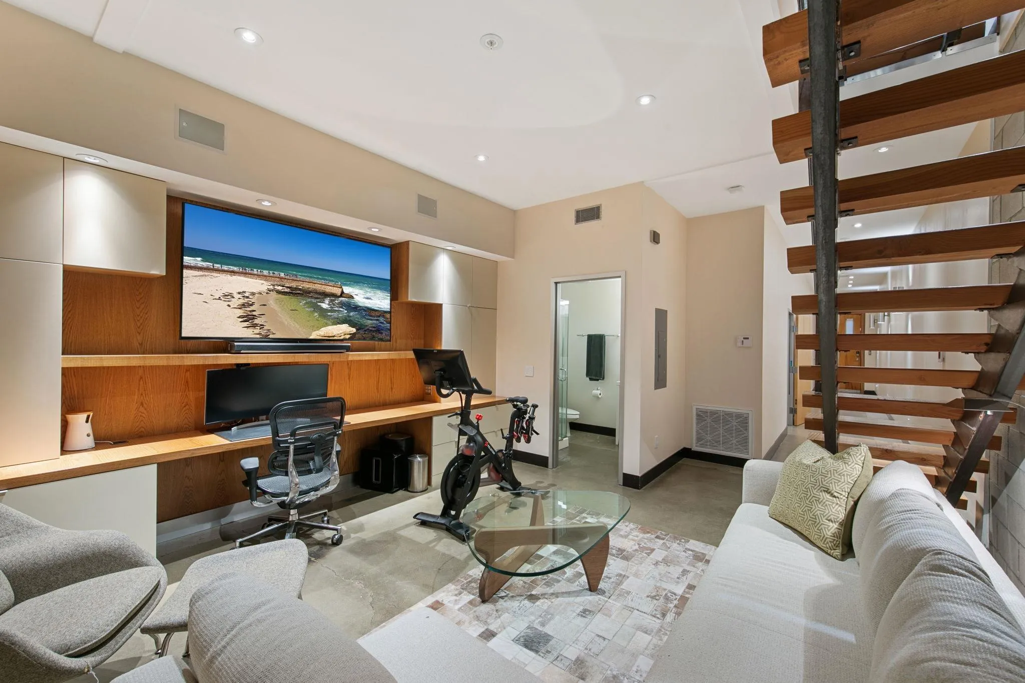 3033 India St. Unit 6