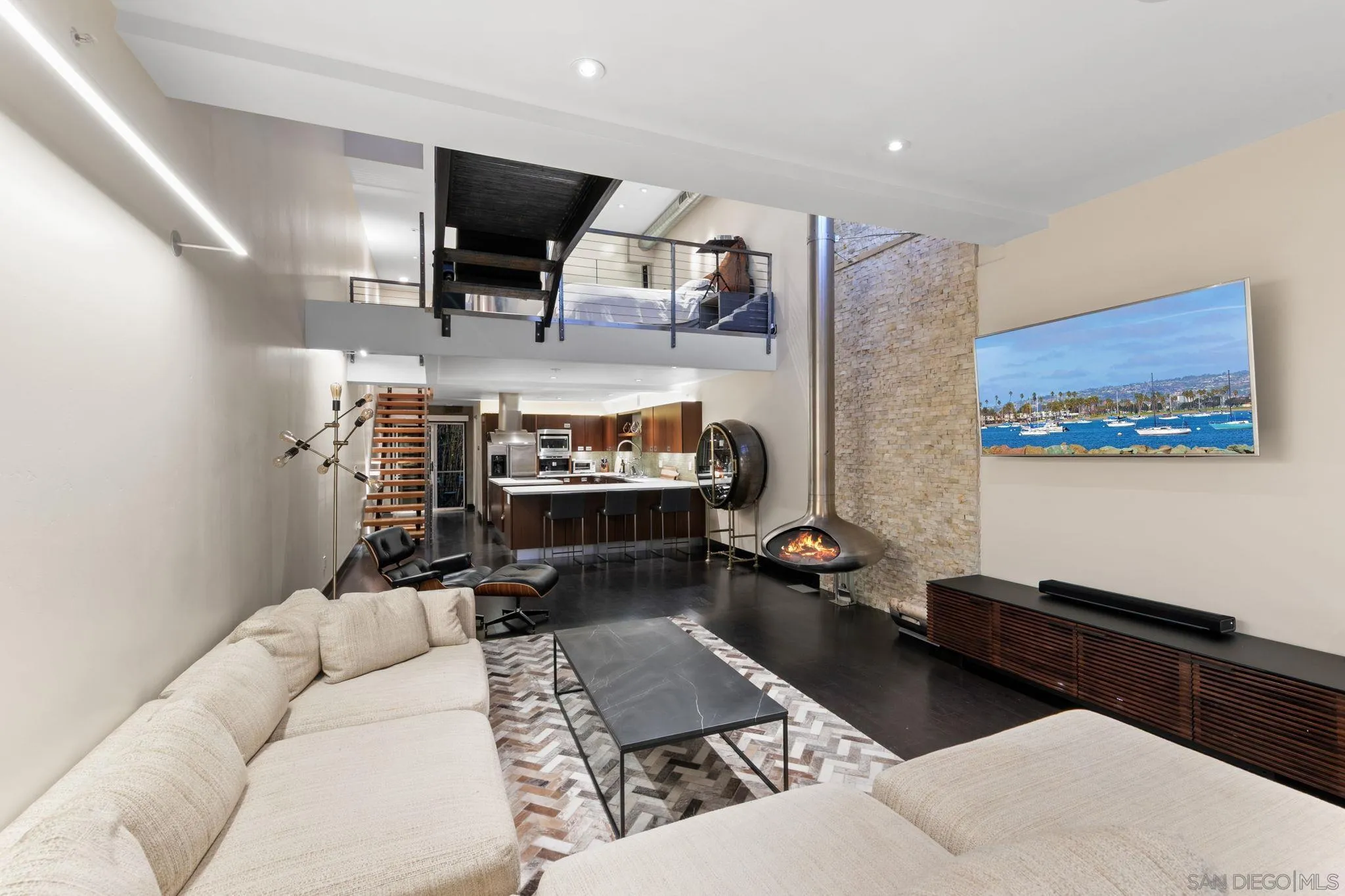 3033 India St. Unit 6