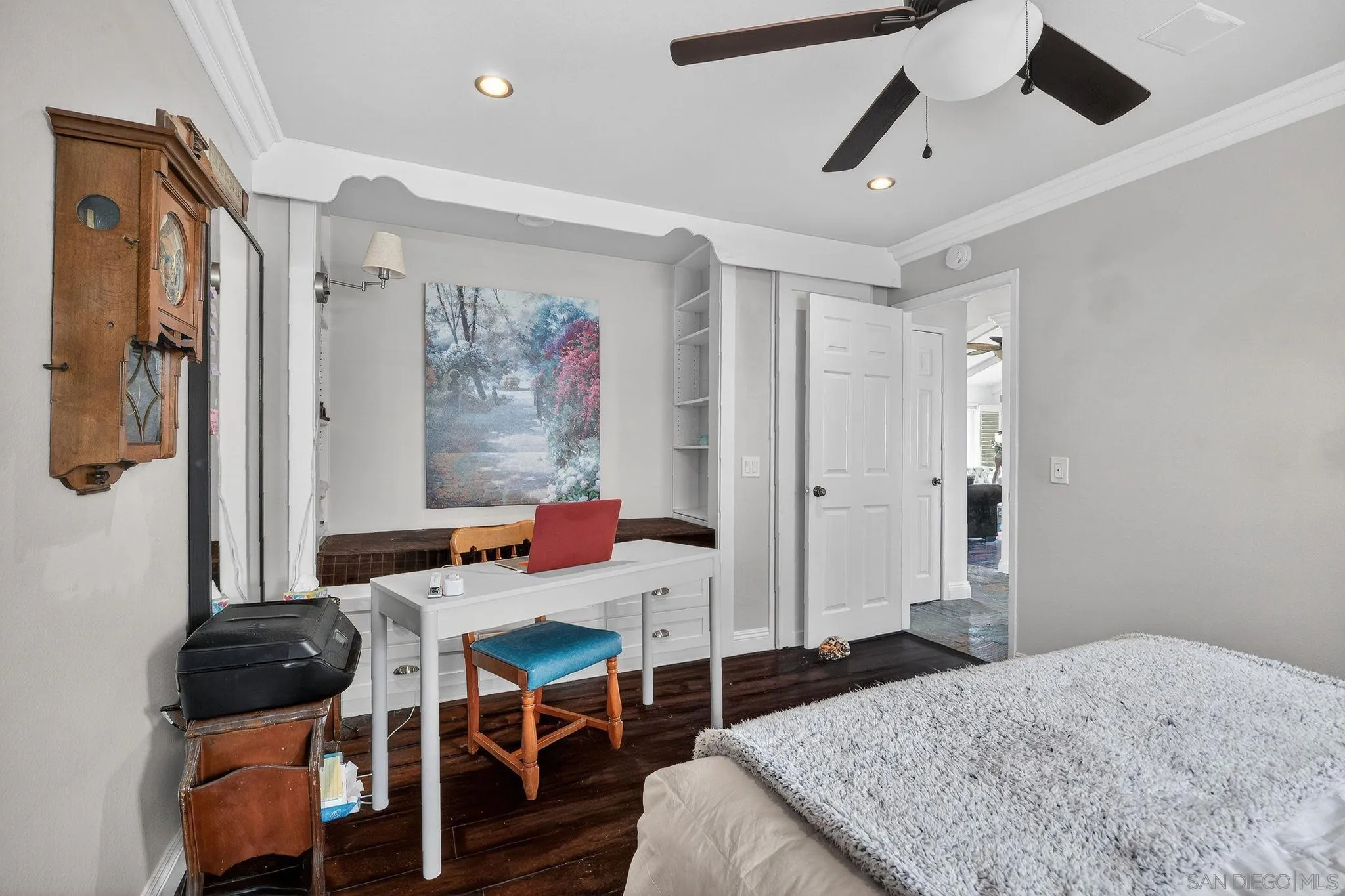 2070 Rue De La Montagne