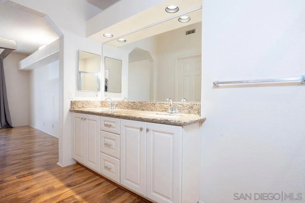 7224 Shoreline Dr Unit 171