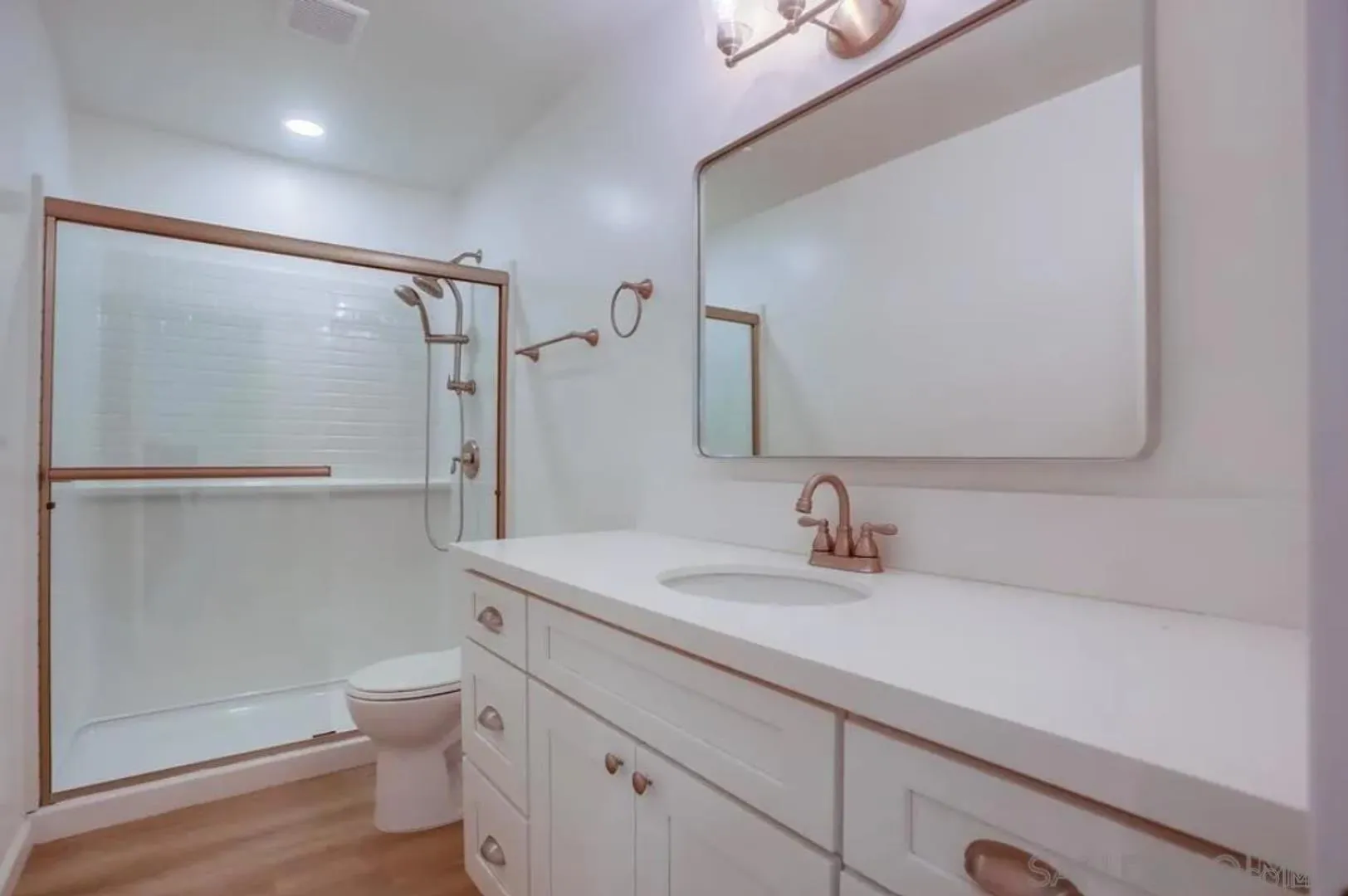 743 Bonair Way, Apt B