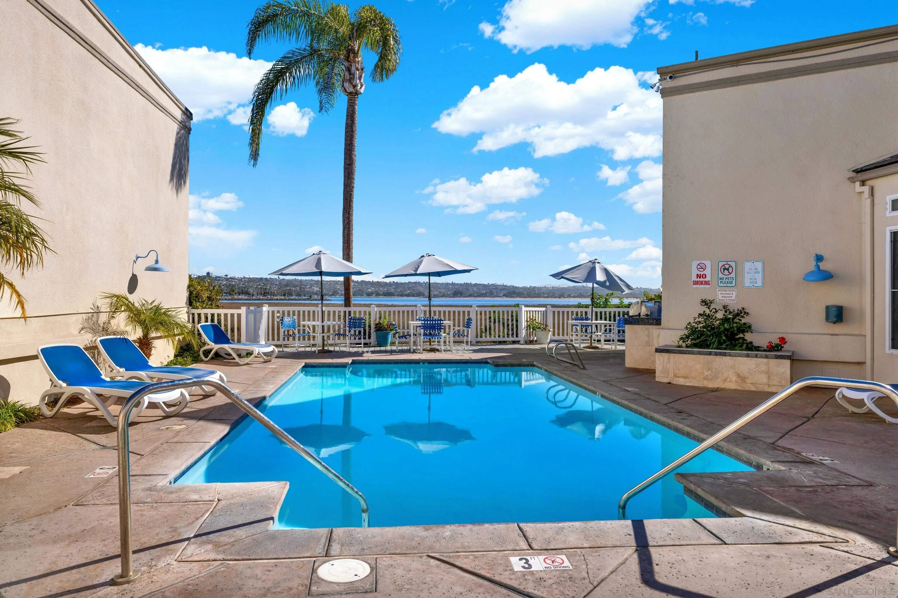 4015 Crown Point Dr Unit 102