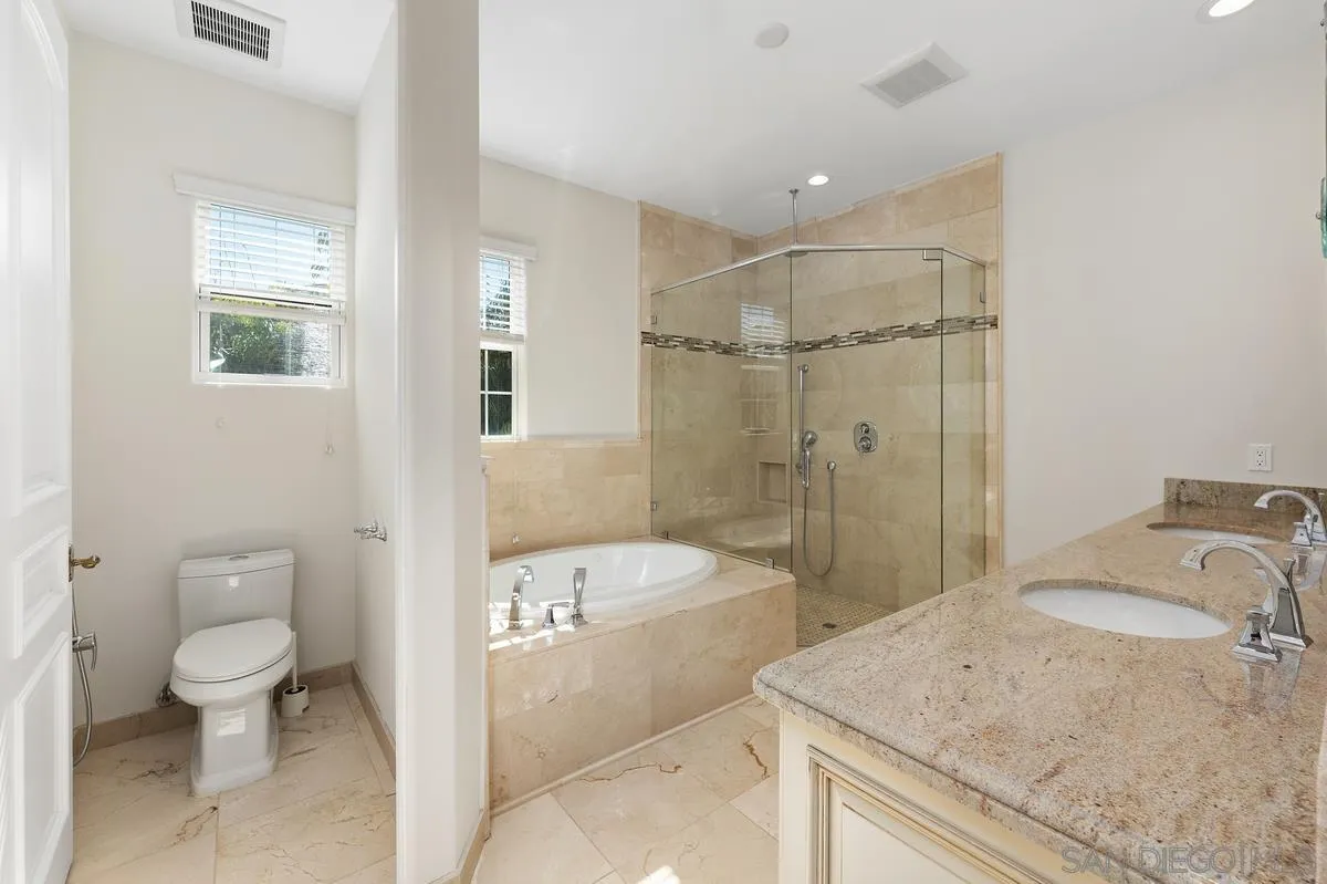 5971 La Jolla Mesa Dr