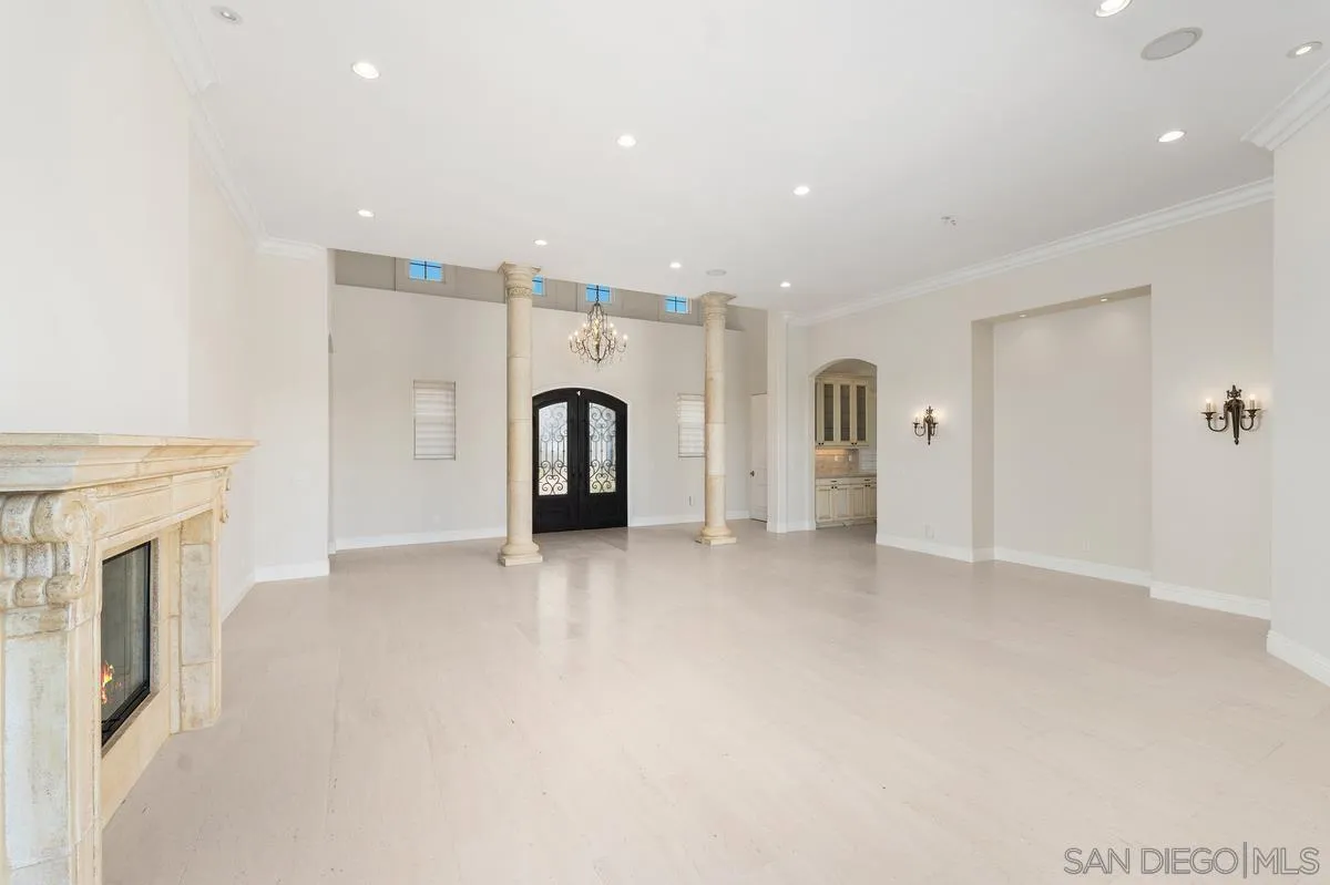 5971 La Jolla Mesa Dr