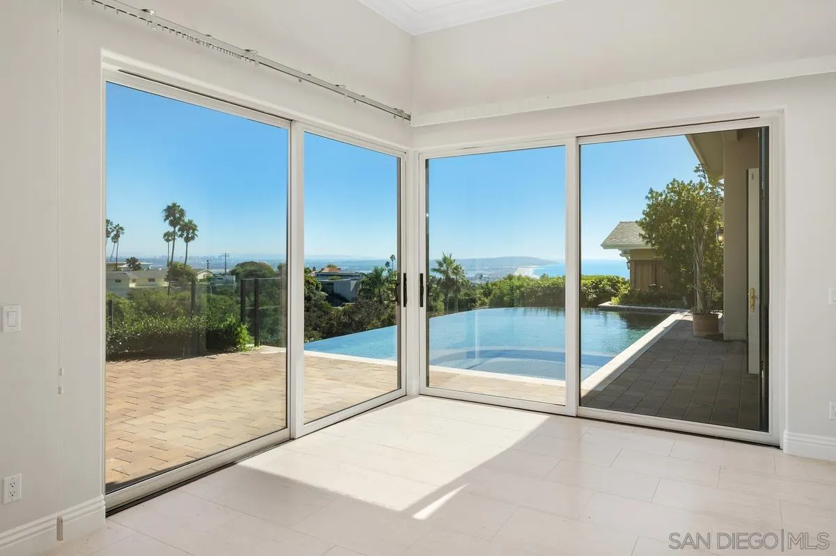 5971 La Jolla Mesa Dr