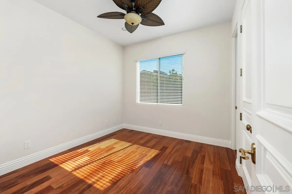5971 La Jolla Mesa Dr
