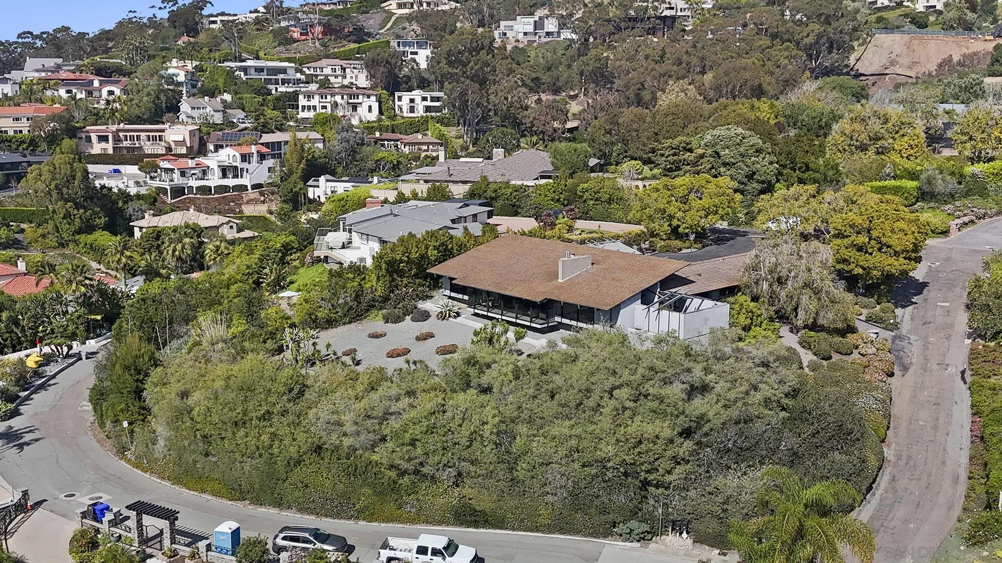 7105 Country Club Dr