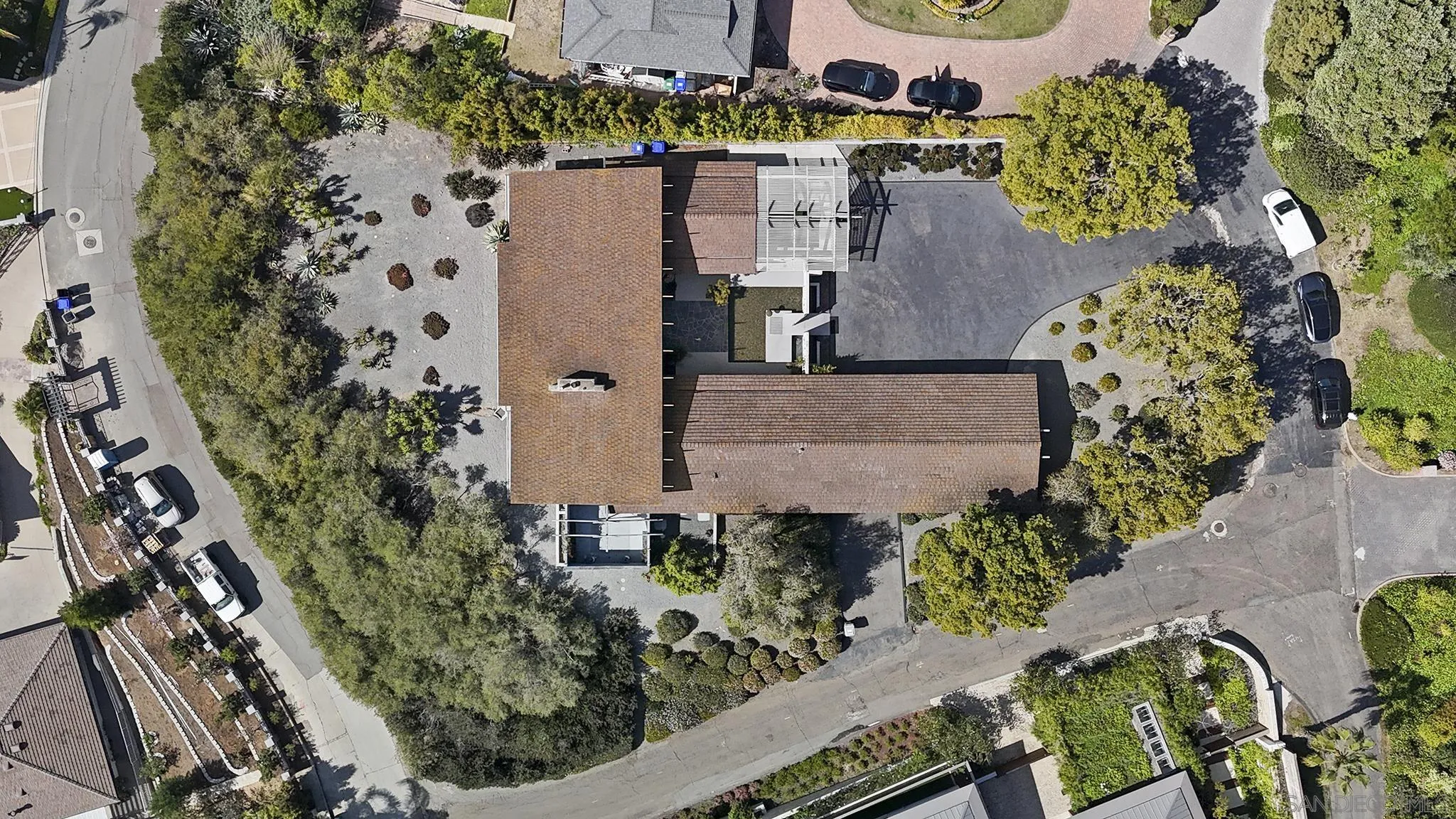 7105 Country Club Dr