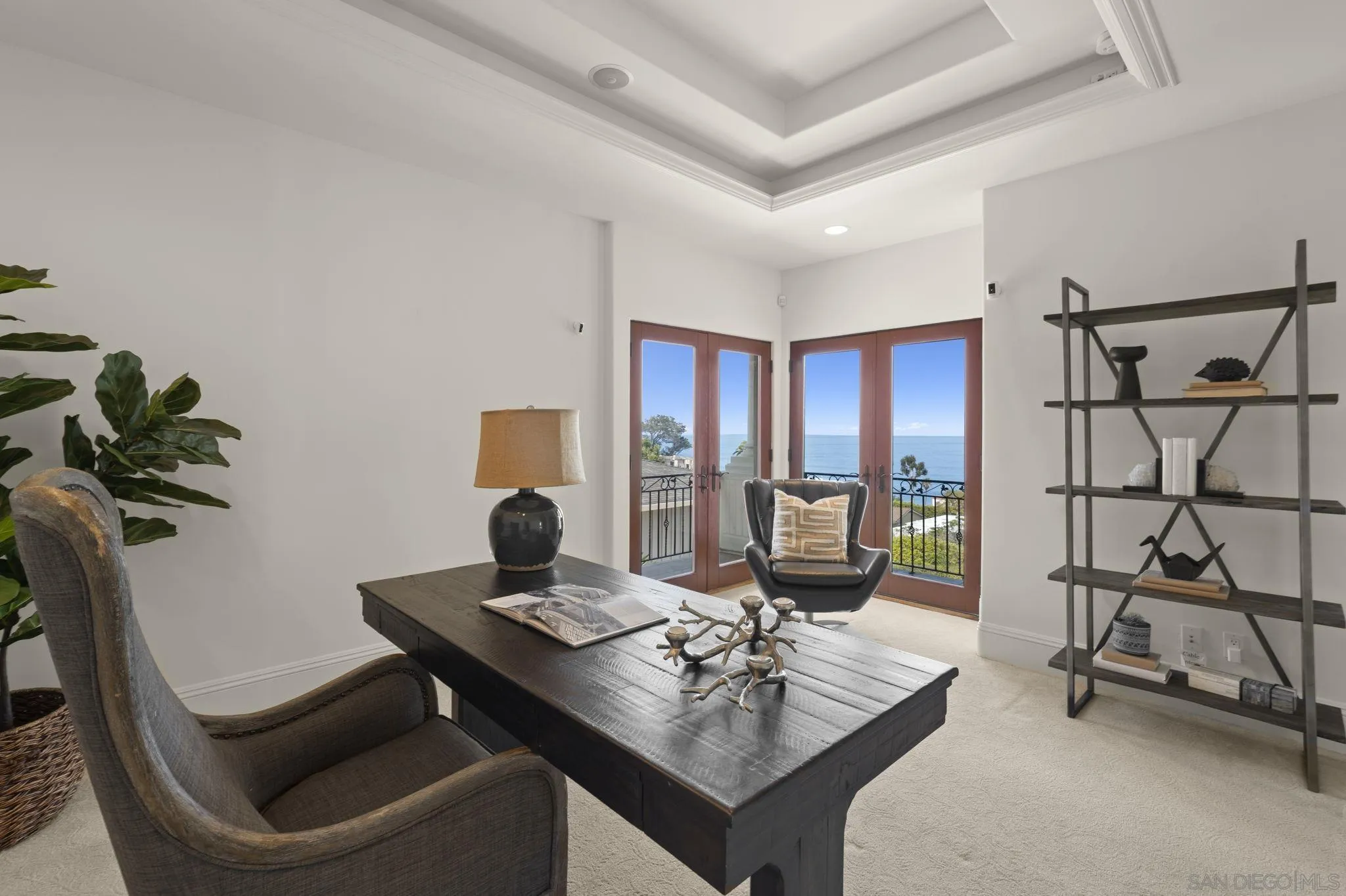 1745 Amalfi St