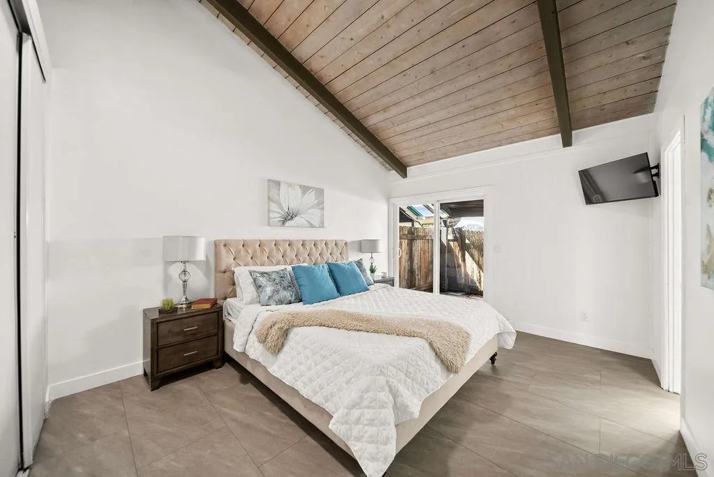 1250 E Madison Ave Unit C