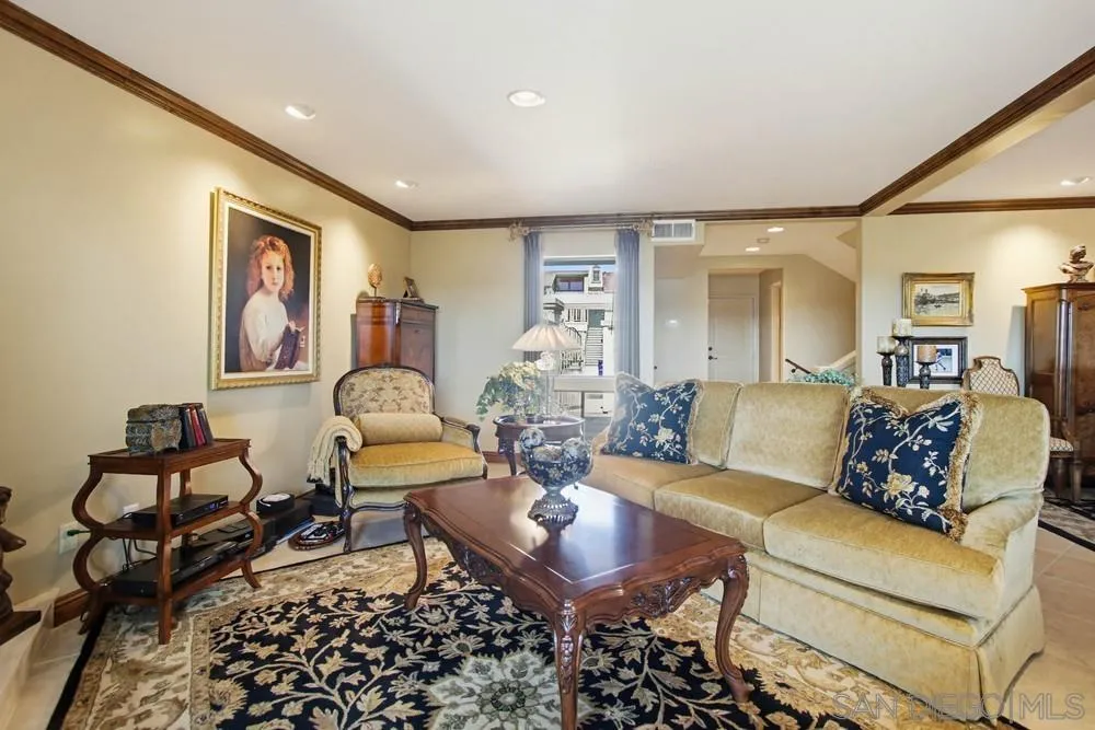 1366 Camino Lujan