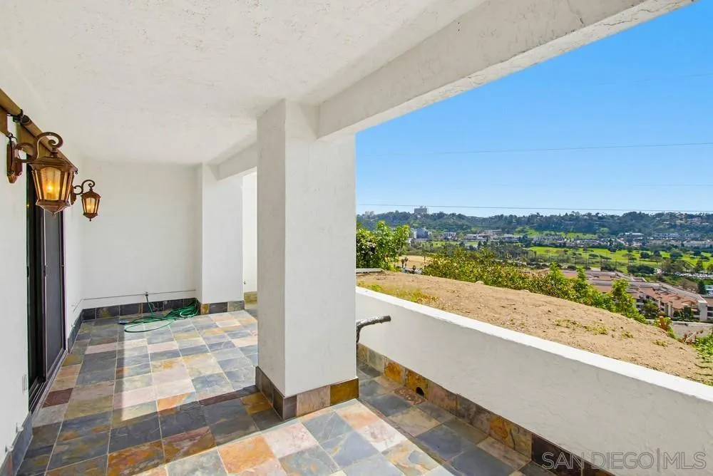 1366 Camino Lujan