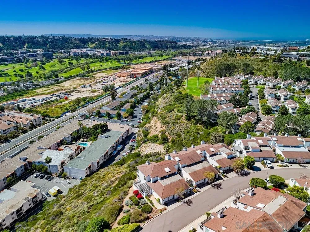 1366 Camino Lujan