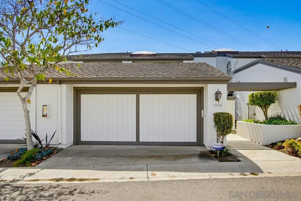 1366 Camino Lujan