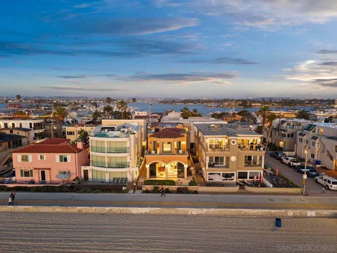 3409 Ocean Front Walk